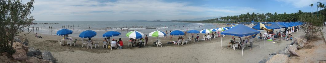 IMG_3677-IMG_3682_Beach_in_Ixtapa